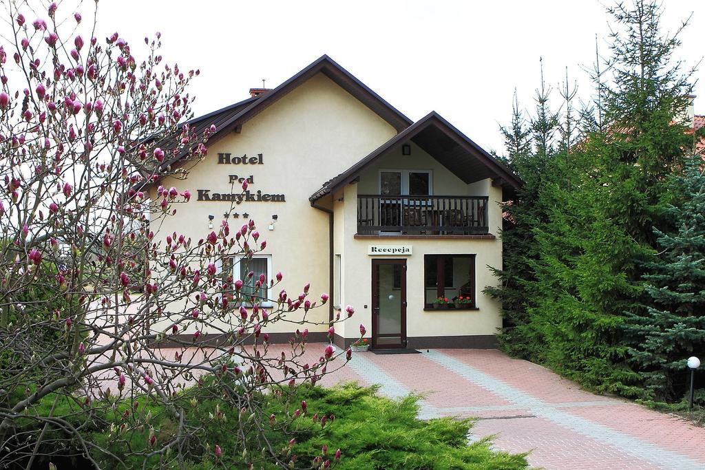 Pod Kamykiem Hotel Rząska